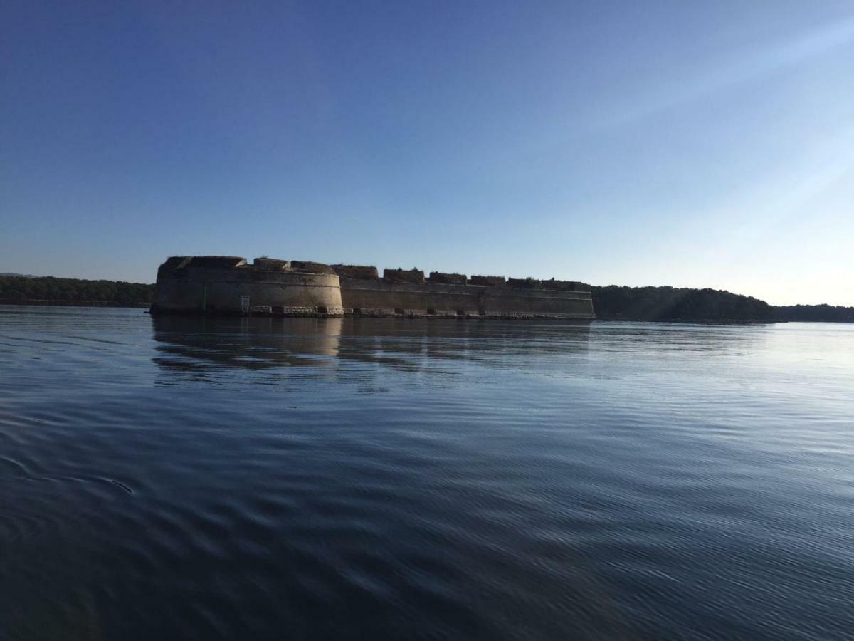 Apartman Crnica Šibenik Buitenkant foto